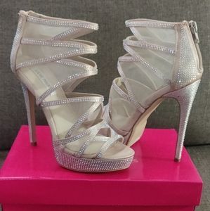 Steve Madden high heels size 7.5 (dame) chamapagne